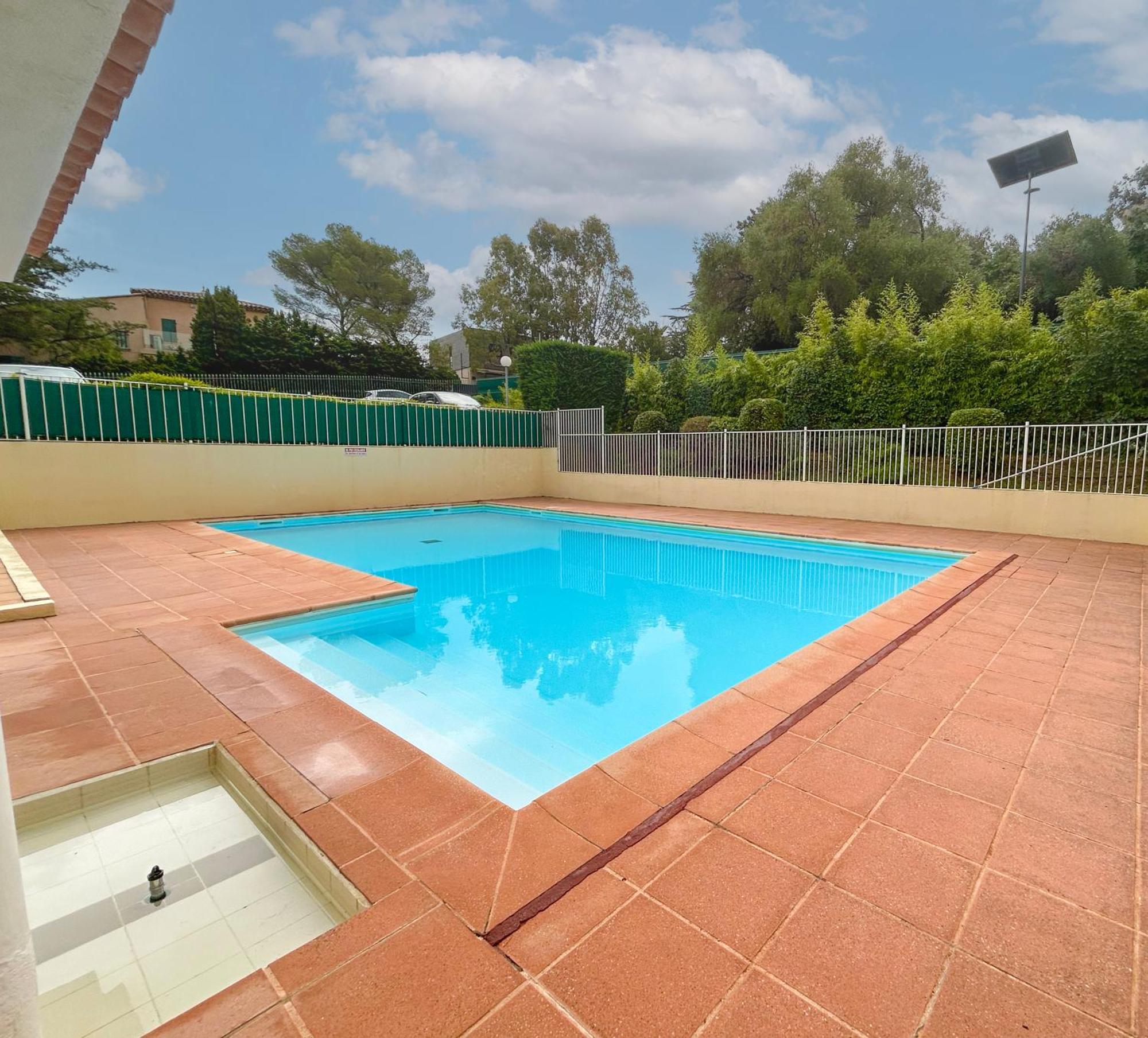 Balcon, Parking, Piscine Et Clim' A 2 Pas Du Port Santa Lucia Saint-Raphael (Var) Exterior foto